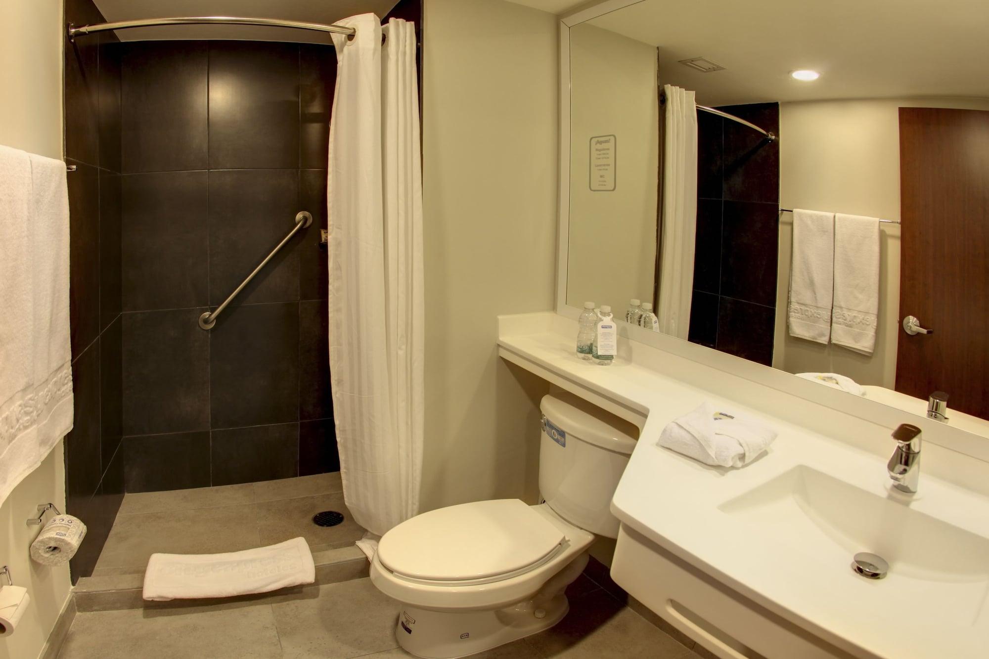 City Express Plus By Marriott Leon Centro De Convenciones Buitenkant foto