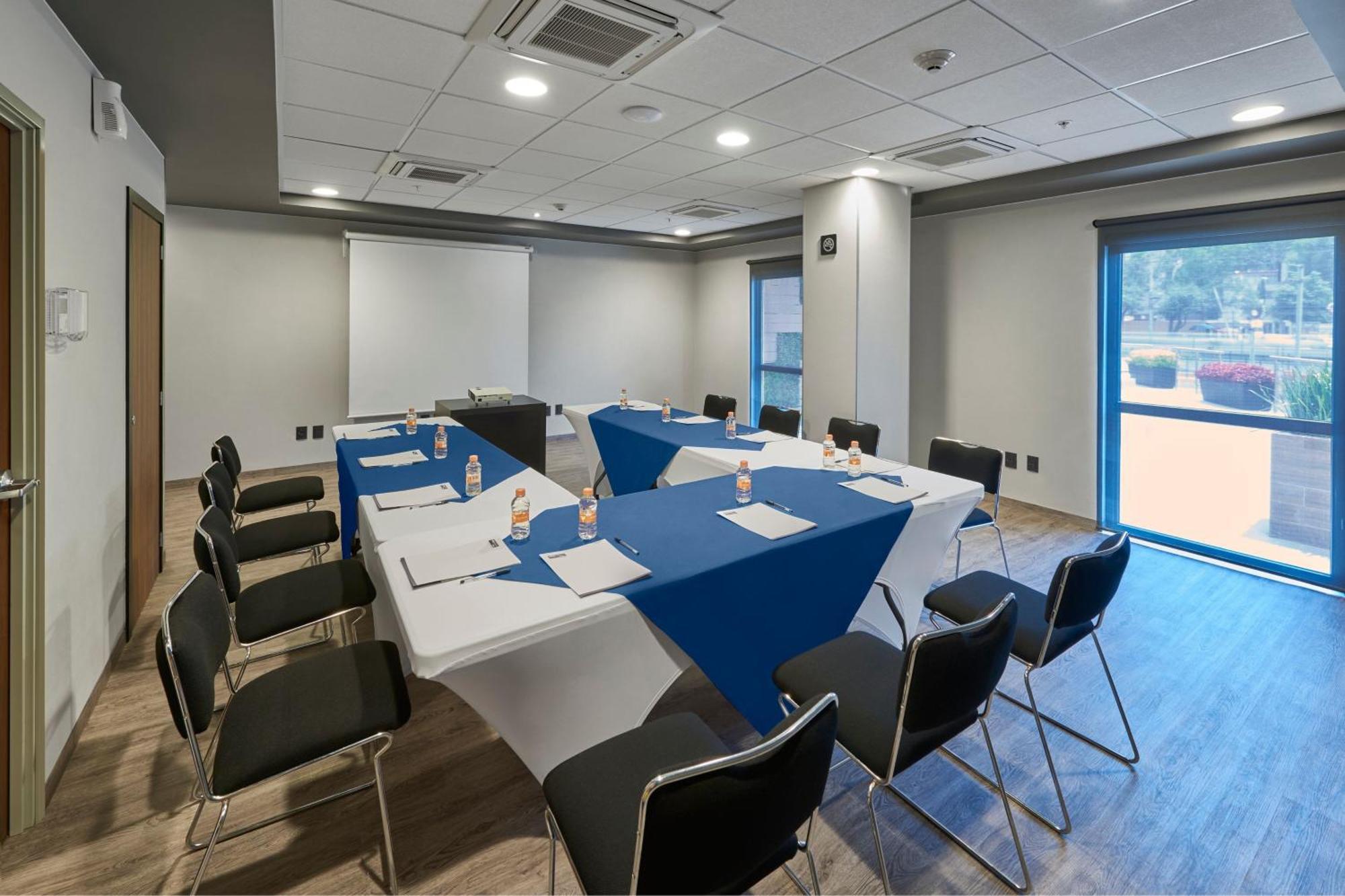City Express Plus By Marriott Leon Centro De Convenciones Buitenkant foto