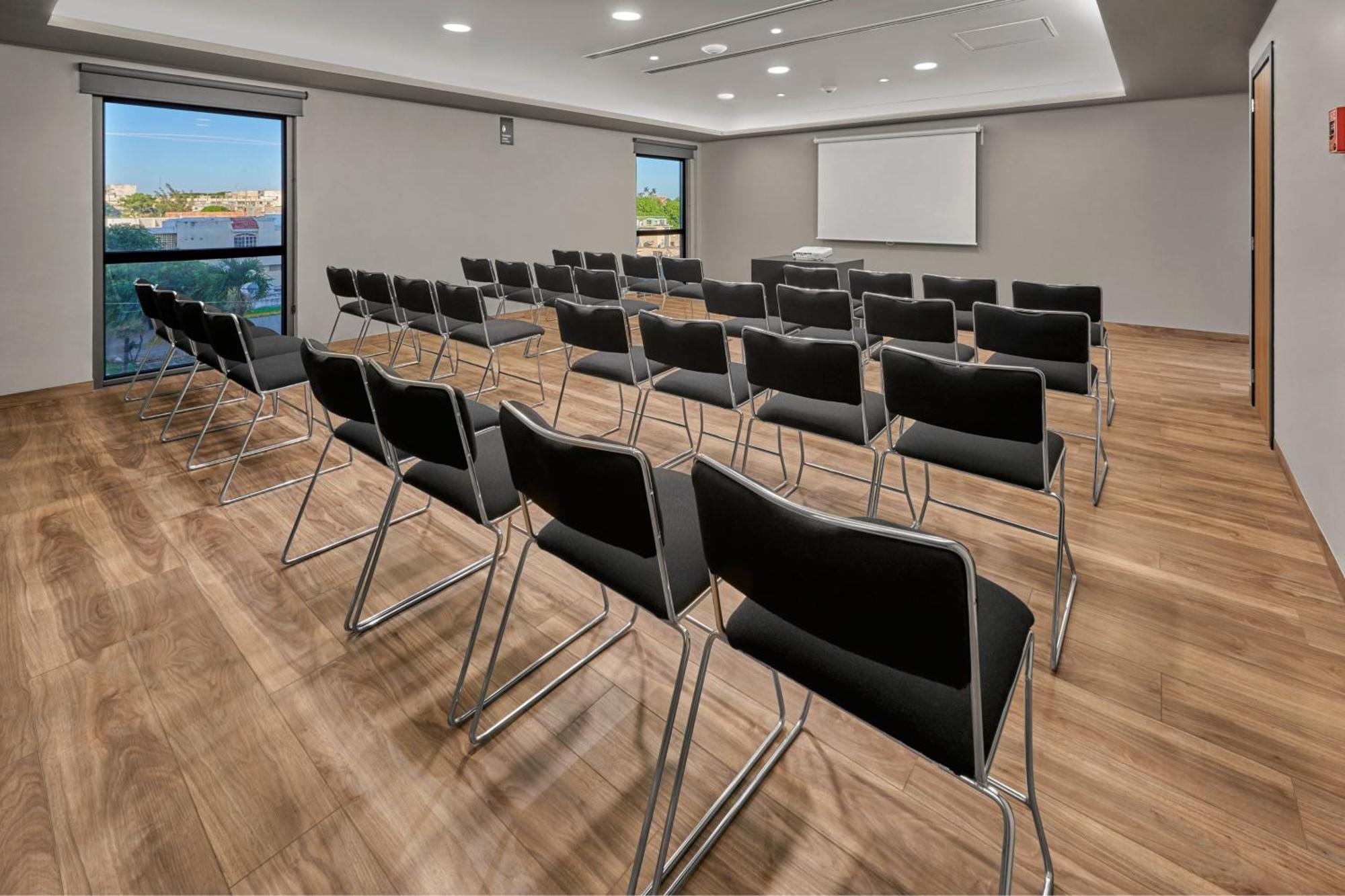 City Express Plus By Marriott Leon Centro De Convenciones Buitenkant foto
