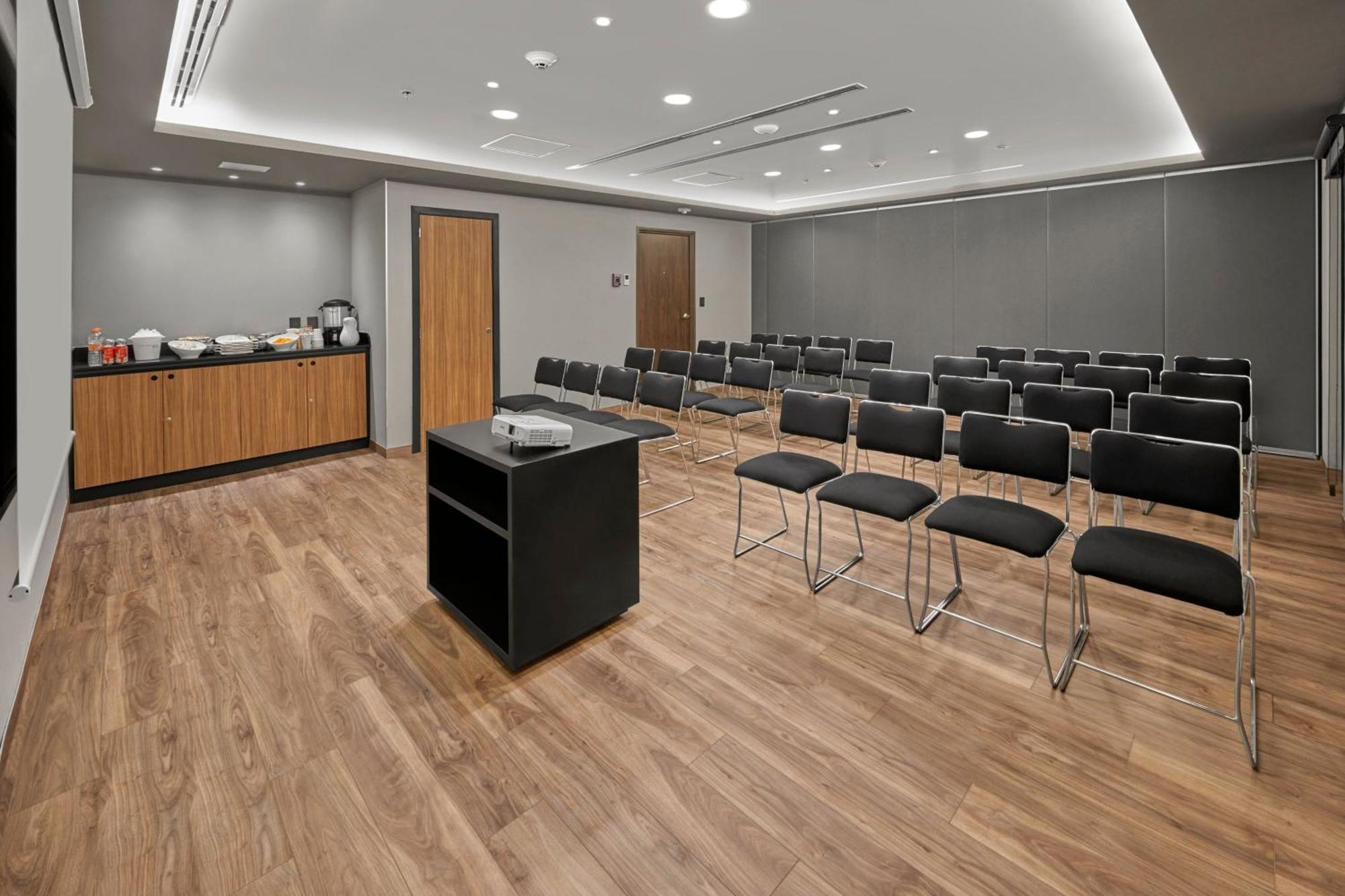 City Express Plus By Marriott Leon Centro De Convenciones Buitenkant foto