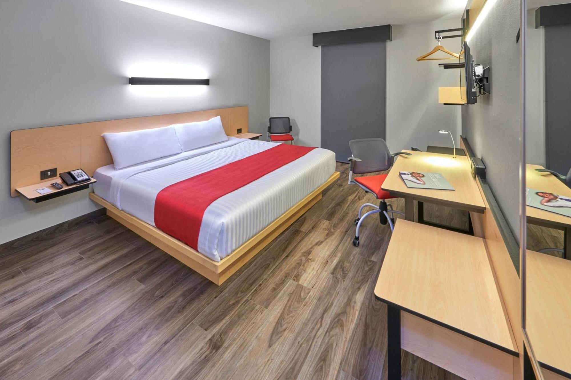 City Express Plus By Marriott Leon Centro De Convenciones Buitenkant foto