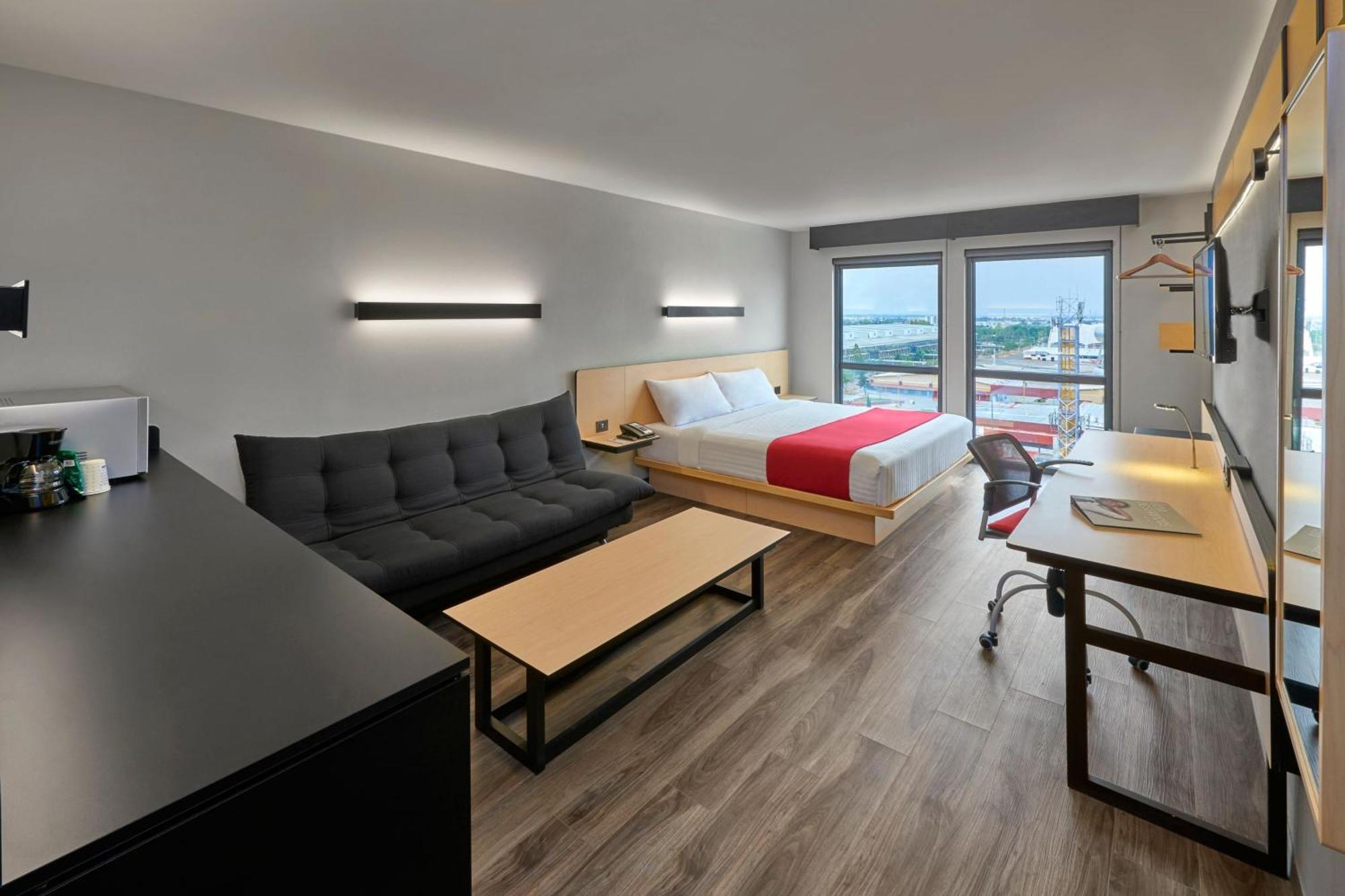 City Express Plus By Marriott Leon Centro De Convenciones Buitenkant foto