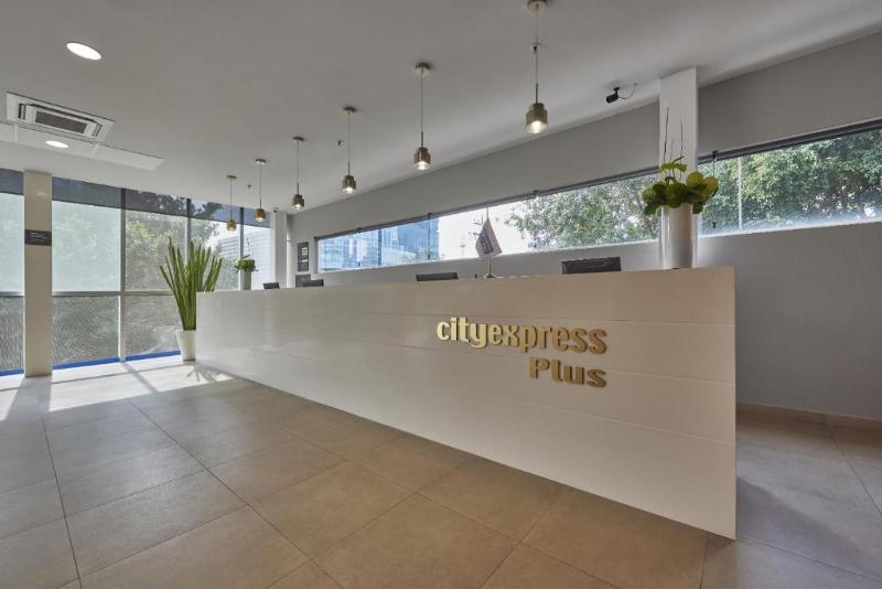 City Express Plus By Marriott Leon Centro De Convenciones Buitenkant foto